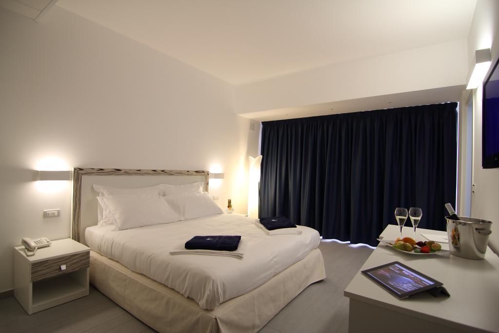 Hotel Miramare Marina di Ragusa Exteriör bild