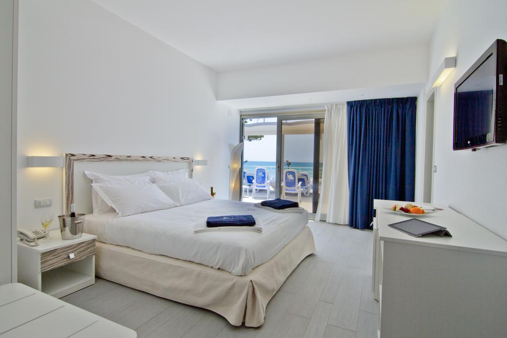 Hotel Miramare Marina di Ragusa Rum bild