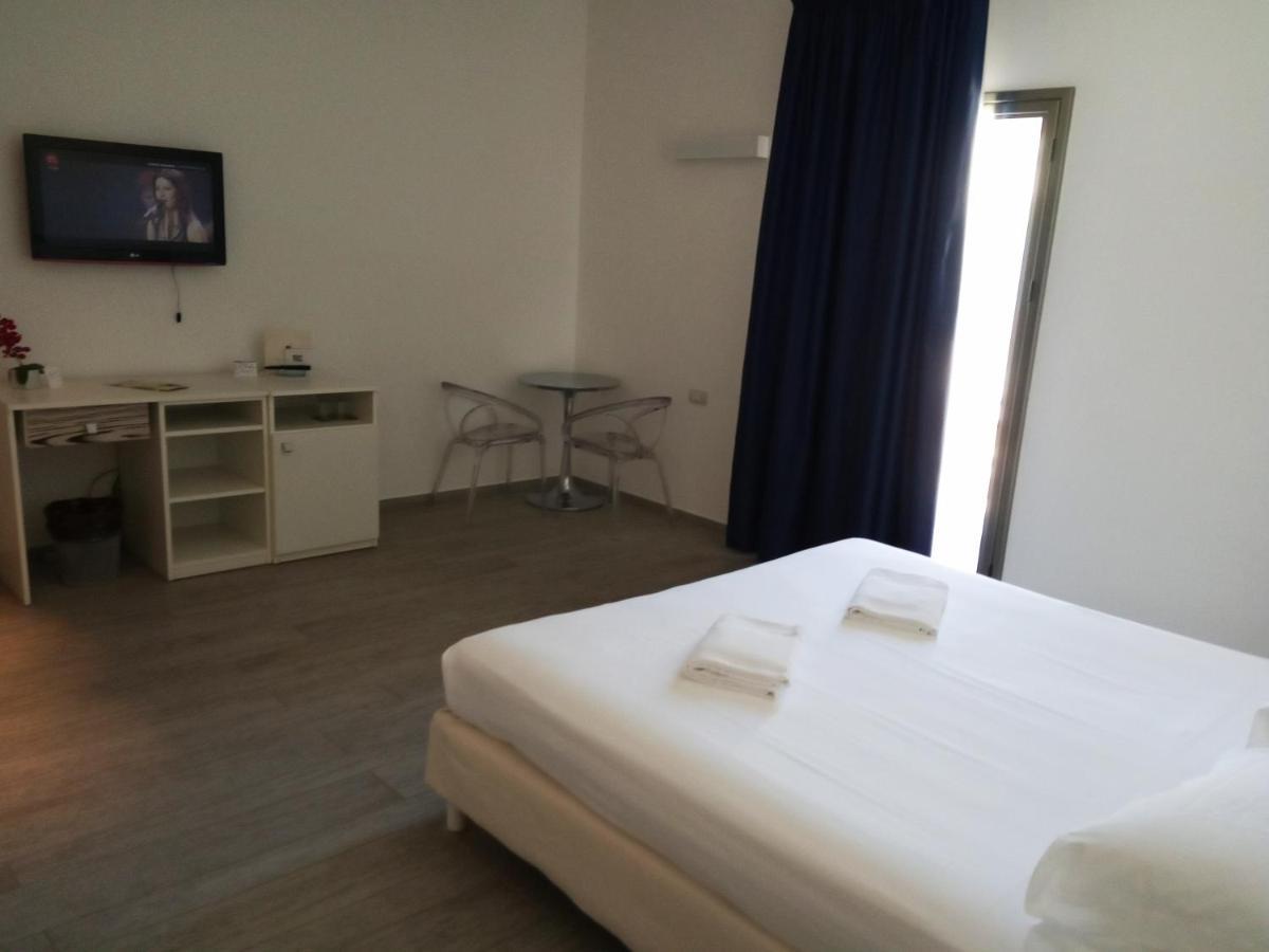 Hotel Miramare Marina di Ragusa Exteriör bild